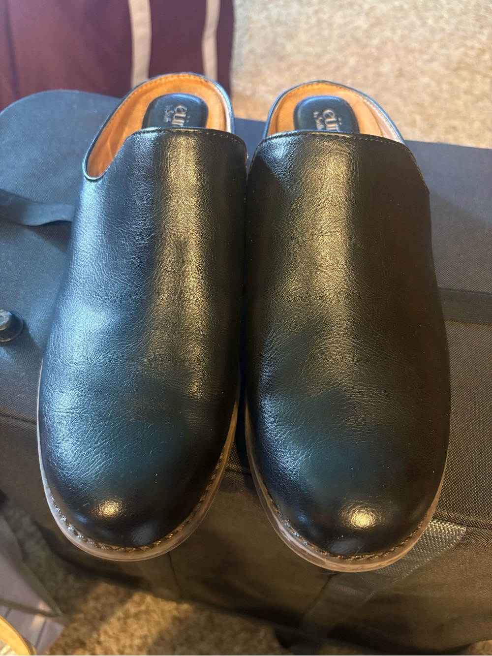 Clark’s Women’s Black Slip-On Leather Mules
